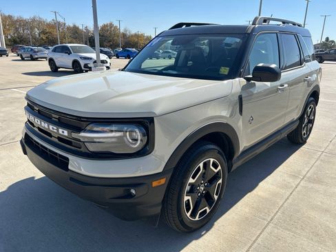Used 2024 Ford Bronco Sport Outer Banks w/ Tech Package image 3