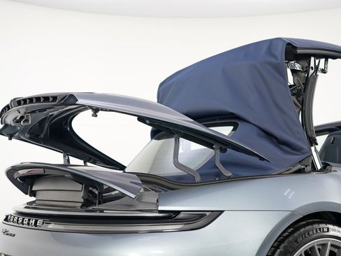 Used 2025 Porsche 911 Carrera image 57