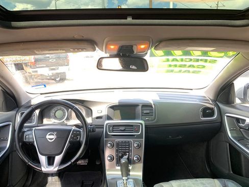 Used 2012 Volvo S60 T5 FWD image 12