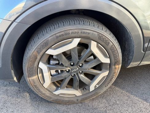 Used 2024 Kia Telluride S image 6