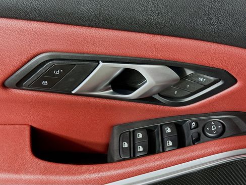 Used 2025 BMW 330i Sedan w/ M Sport Package image 24