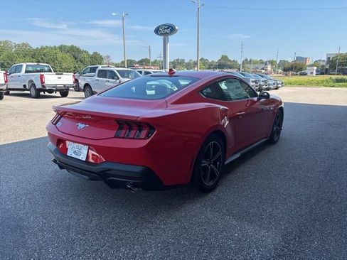 New 2025 Ford Mustang Coupe image 4