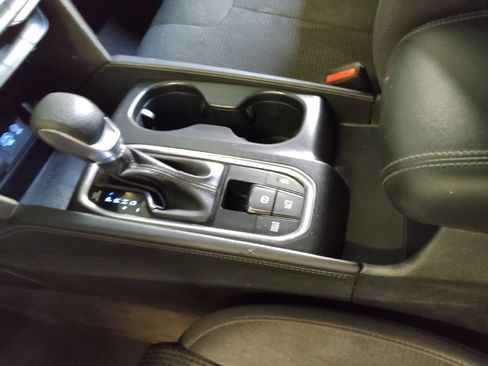 Used 2019 Hyundai Santa Fe SEL image 26