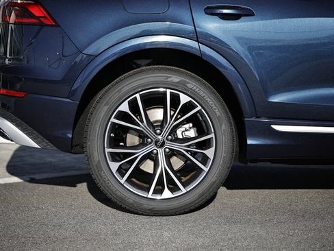 New 2026 Audi Q8 Premium image 6