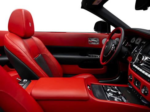 Used 2018 Rolls-Royce Dawn RWD image 55