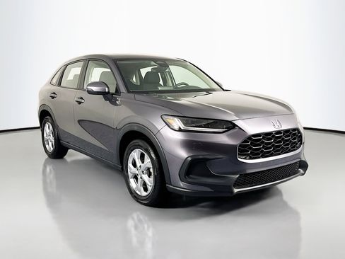 Certified 2023 Honda HR-V LX image 3