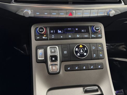 Used 2022 Hyundai Palisade Limited w/ Cargo Package image 21