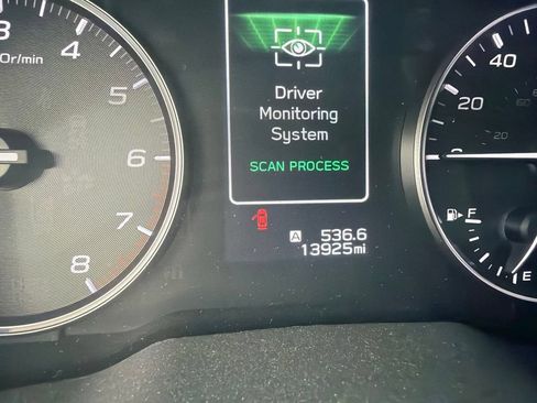 Used 2025 Subaru Outback Touring XT w/ Popular Package #2 AWD/4WD image 3