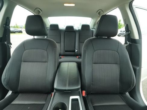 Used 2025 Nissan Altima 2.5 SV FWD image 37
