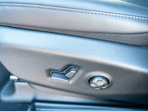 New 2026 Chrysler Pacifica Select image 16