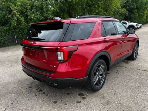 Used 2025 Ford Explorer ST-Line w/ ST-Line Street Pack AWD/4WD image 3