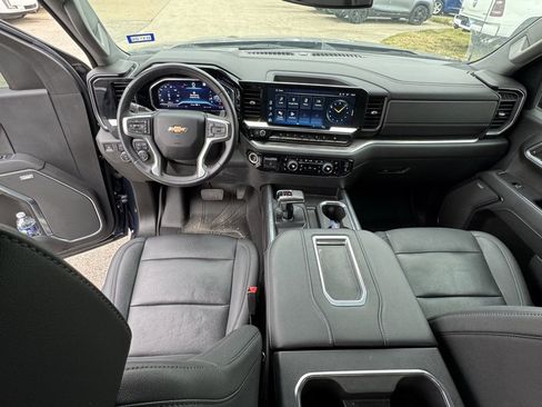 Used 2022 Chevrolet Silverado 1500 LTZ image 11