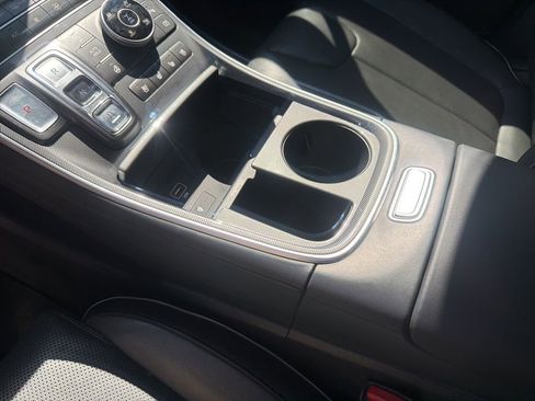 Used 2022 Hyundai Santa Fe Limited image 12