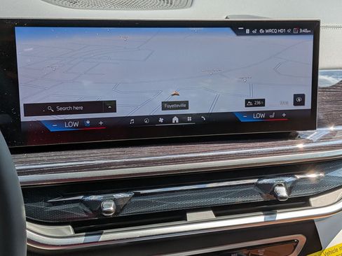 New 2027 BMW X7 xDrive40i w/ Executive Package AWD/4WD image 23