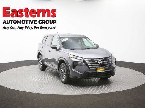 Used 2024 Nissan Rogue S AWD/4WD image 46