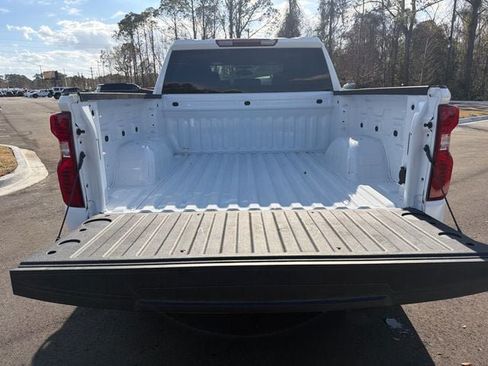 Used 2025 Chevrolet Silverado 1500 LT AWD/4WD image 9