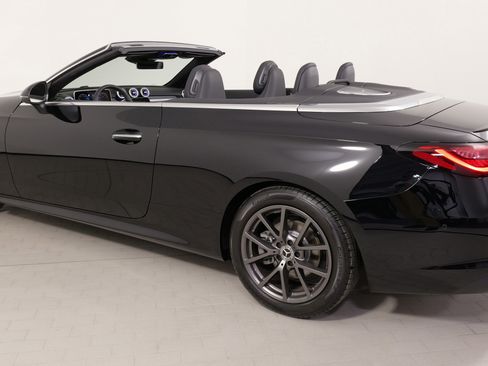 Used 2024 Mercedes-Benz CLE 300 4MATIC Cabriolet image 17