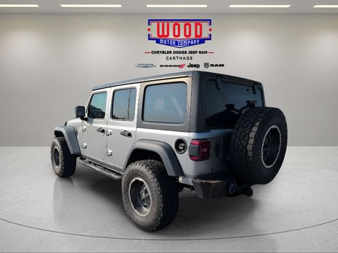 Used 2018 Jeep Wrangler Unlimited Sport S AWD/4WD image 4