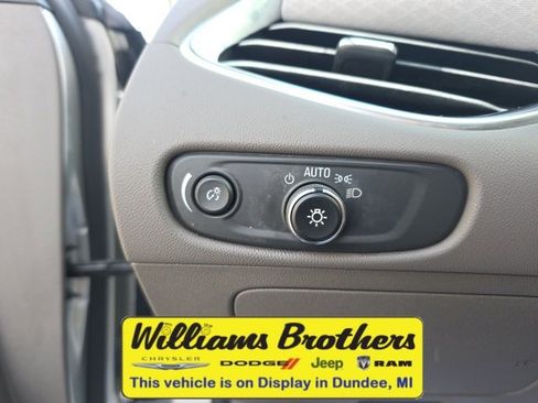 Used 2018 Chevrolet Malibu LT image 13