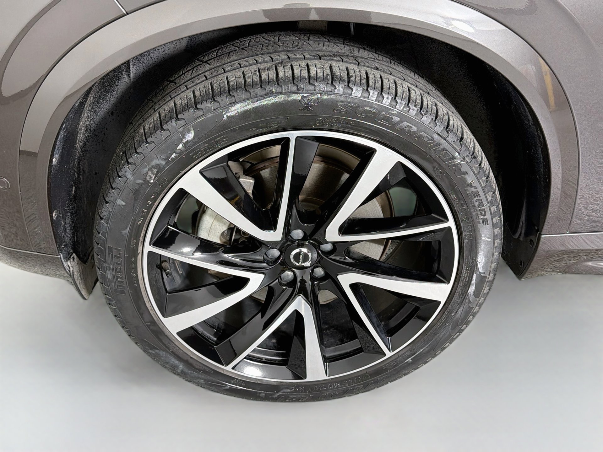 Used 2023 Volvo XC90 B6 Plus w/ Protection Package Premier AWD/4WD image 31