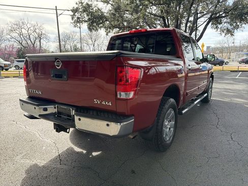 Used 2014 Nissan Titan SV w/ SV Value Truck Package image 7