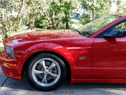 Used 2006 Ford Mustang GT Premium RWD image 4