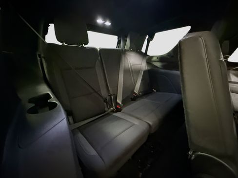 Used 2021 GMC Yukon SLE AWD/4WD image 42