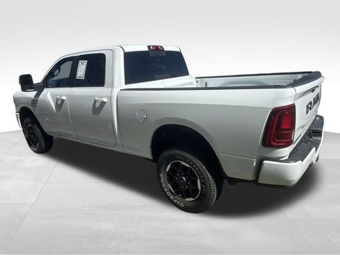 Used 2026 RAM 2500 Laramie AWD/4WD image 19