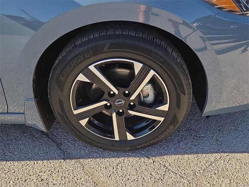 Used 2025 Nissan Sentra SV w/ All-Weather Package image 7