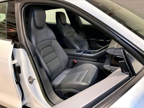 Certified 2022 Porsche Taycan 4 Cross Turismo image 12