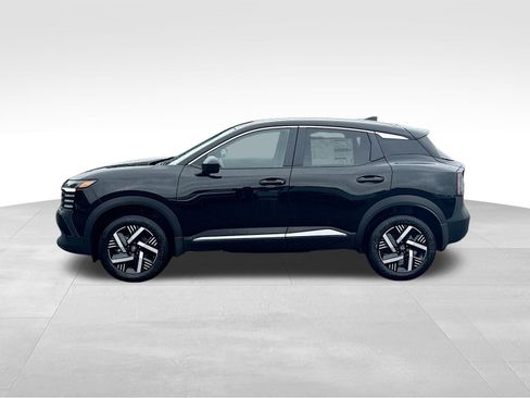 New 2026 Nissan Kicks SV FWD image 4