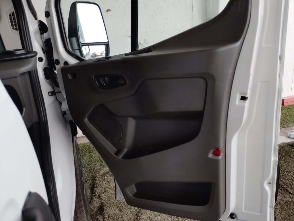 Used 2025 Ford Transit 350 XL RWD image 11