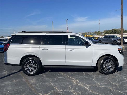 New 2025 Ford Expedition Max Active image 2