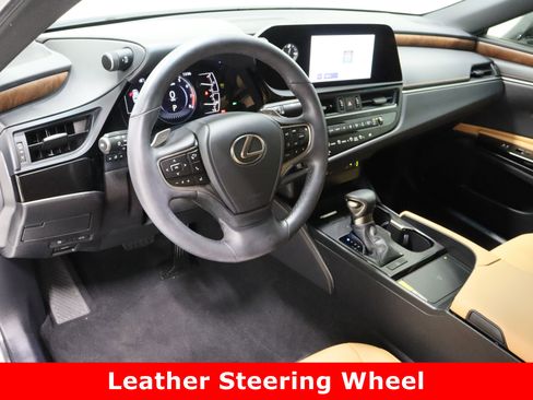 Used 2025 Lexus ES 350 w/ Premium Package image 13
