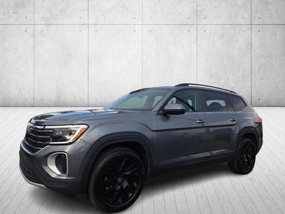 Used 2025 Volkswagen Atlas SE