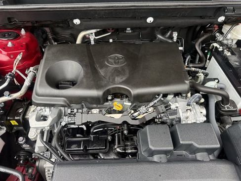 Used 2025 Toyota RAV4 Limited image 36