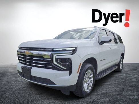 Certified 2025 Chevrolet Suburban LT AWD/4WD image 8