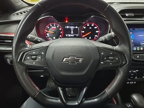 Used 2021 Chevrolet TrailBlazer RS w/ Convenience Package AWD/4WD image 18