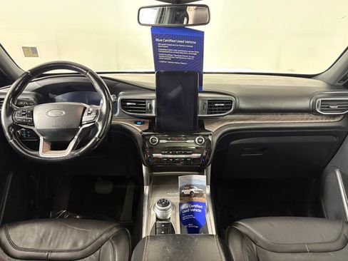 Used 2021 Ford Explorer Platinum w/ Equipment Group 601A AWD/4WD image 28