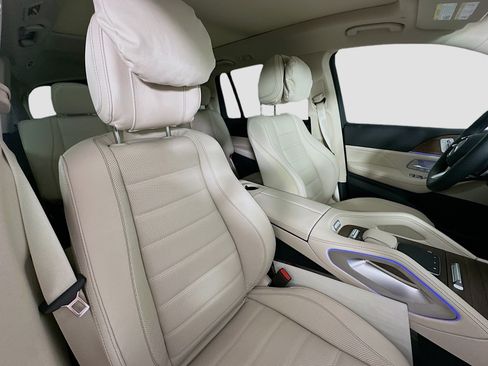 Certified 2026 Mercedes-Benz GLS 450 4MATIC image 39
