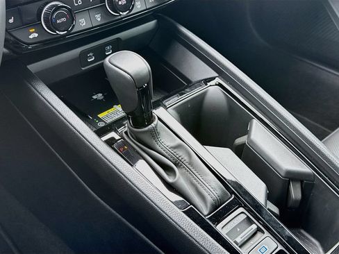 Used 2025 Honda Accord Sport image 20