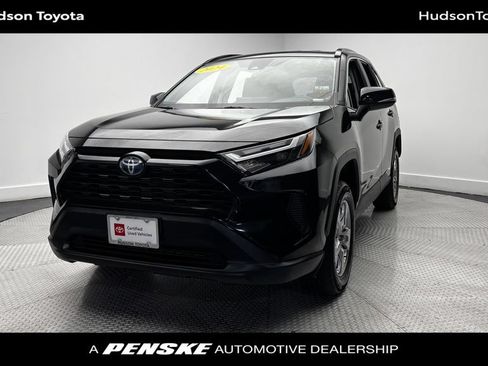 Used 2024 Toyota RAV4 LE AWD/4WD image 1