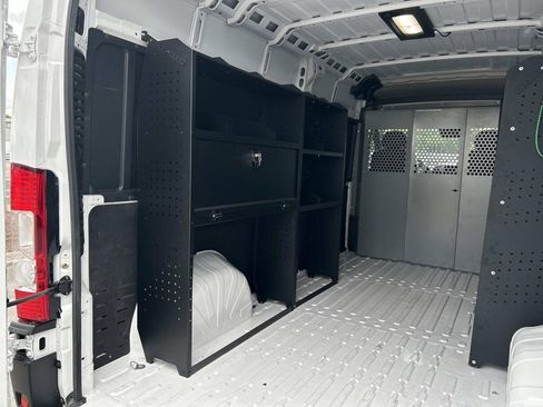 Used 2024 RAM ProMaster 2500 w/ Convenience Group FWD image 15