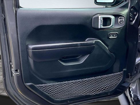 Used 2021 Jeep Wrangler Unlimited Sport image 24