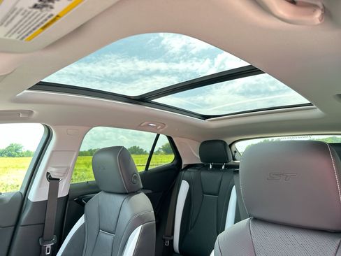 New 2025 Buick Envision Sport Touring image 22