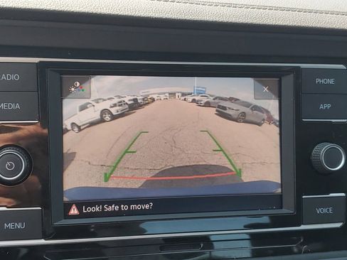 Used 2023 Volkswagen Jetta SE FWD image 16