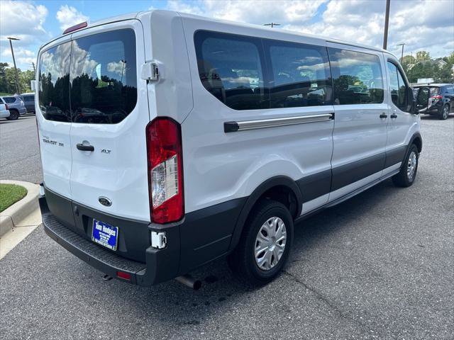 Used 2023 Ford Transit 350 XLT RWD image 4