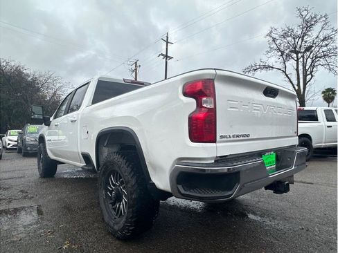 Used 2021 Chevrolet Silverado 2500 LT w/ Fleet Comfort Package image 5