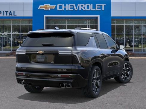 New 2026 Chevrolet Traverse High Country FWD image 4