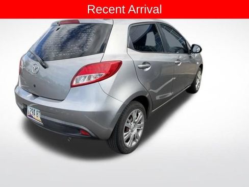 Used 2014 MAZDA MAZDA2 Sport FWD image 2